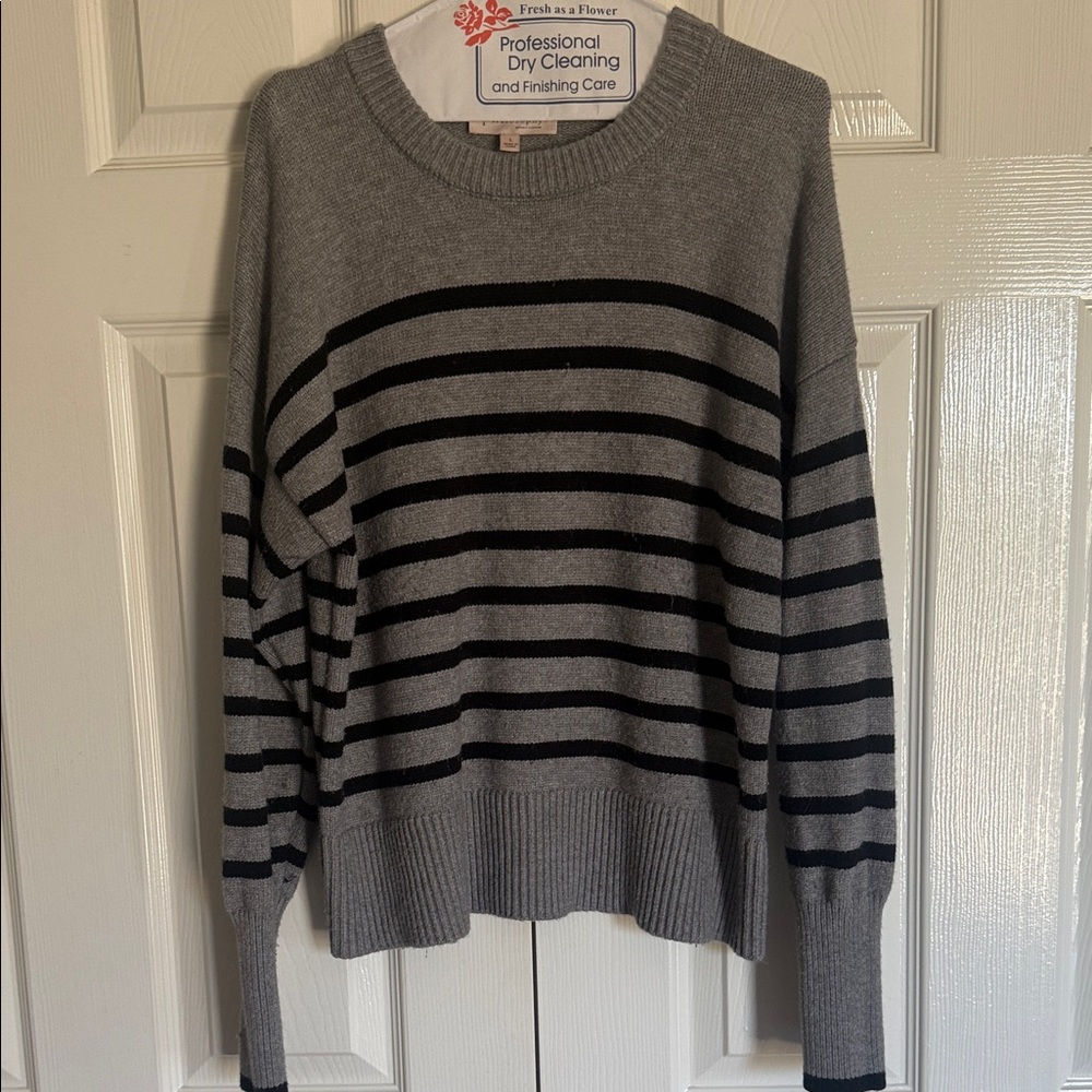 Philosophy Heather Gray Knit Sweater